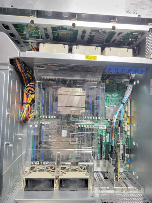 Supermicro X10DRI-T4+ 4U 24-Bay, 2x Xeon E5-2609v3, 16GB RAM,  _