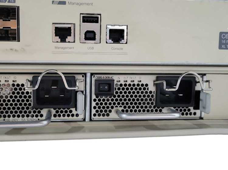 Cisco C6880-X Catalyst 6880-X Switch with 2x PSU !
