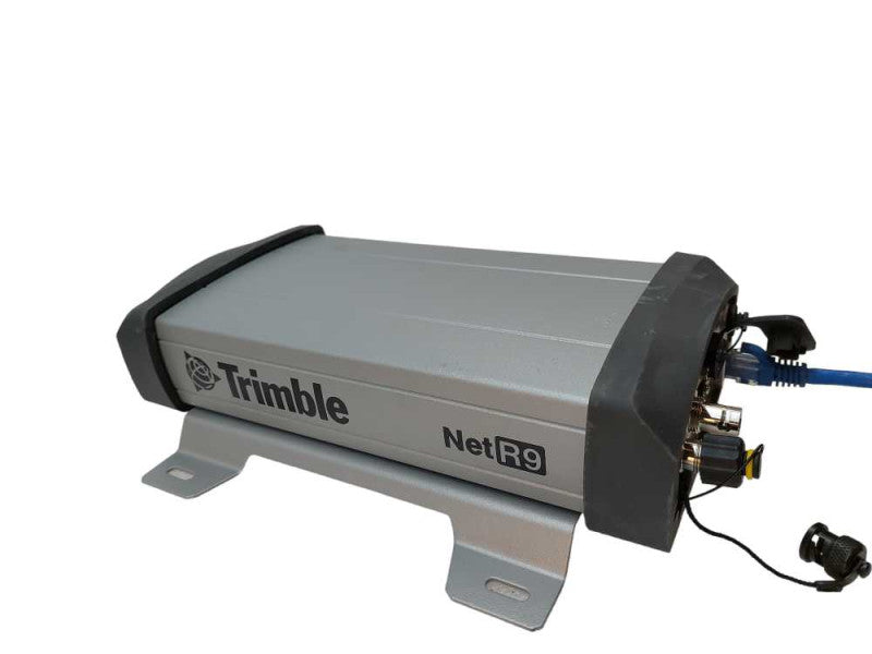 Trimble Net R9 GNSS Reference Base Station Model: NET R9  PN: 67668-10 =