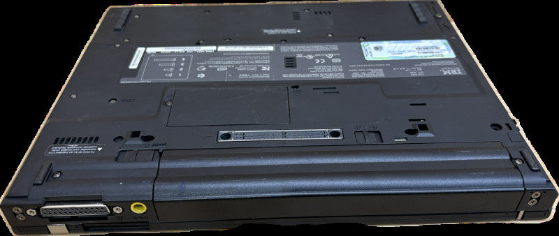 IBM ThinkPad T43 Vintage Laptop Pentium M@2GHz 1GB RAM No HDD No OS Installed