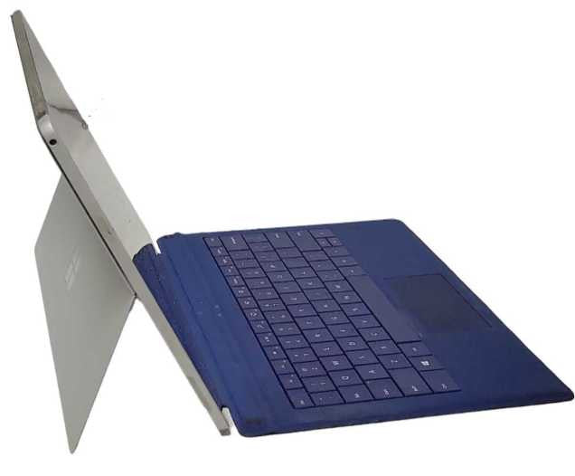 Microsoft Surface Pro 1796, i5-7300U 2.6GHz, 8GB, 256GB SSD, w/ PWR READ _