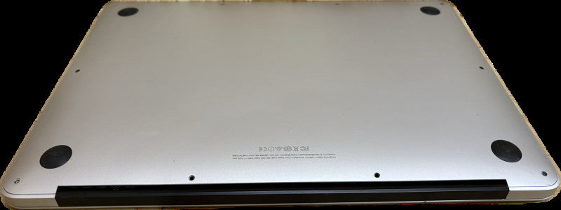 Apple MacBook Air 13\\" Early 2015 Intel i5-5250U@1.6GHz 8GB RAM 256GB SSD READ