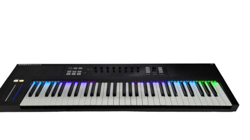 Native Instruments Komplete Kontrol S61 MIDI keyboard controller %
