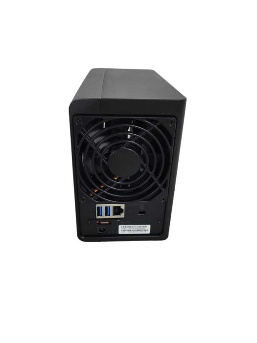 Synology DS218+ 2x 4TB HDD  HGST NAS READ !
