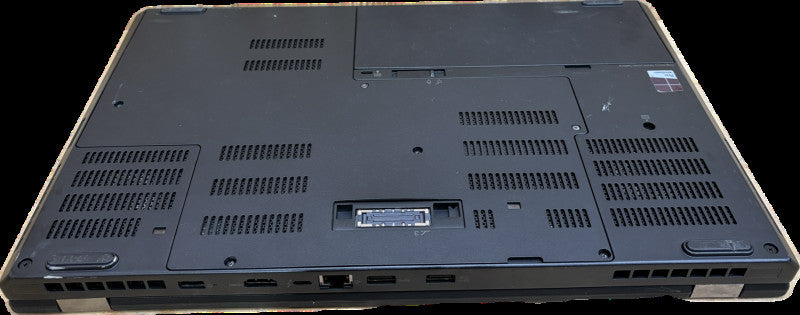 Lenovo ThinkPad P50 XEON E3-1505M v5@2.8GHz QUADRO M2000M 4GB GPU 32GB 512SSD