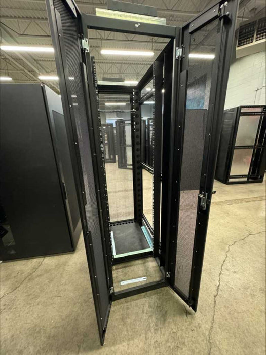 42U Server Racks Local Pickup  Q-