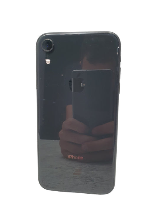 Apple iPhone Xr 64GB UNLOCKED  -