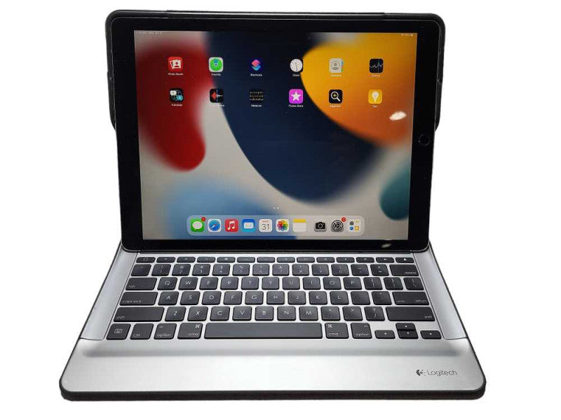 Apple iPad Pro 12.9in 2nd GEN. 64GB A1670 w/ Logitech Create Keyboard $