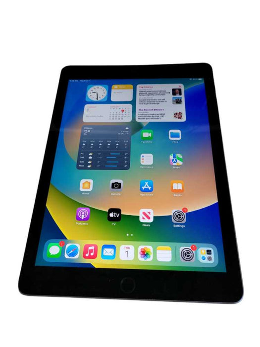 Apple iPad 5th Gen 128GB (A1822) - READ Î