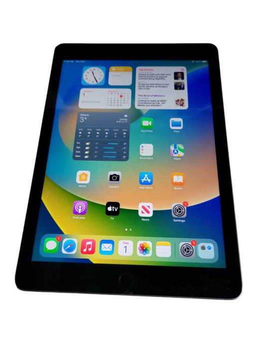 Apple iPad 5th Gen 128GB (A1822) - READ Î