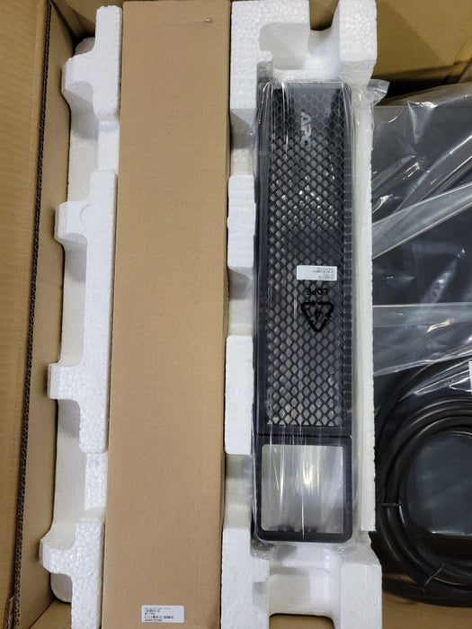 APC SRT3000RMXLT 3000VA 208V On-Line Double-Conversion Smart-UPS Power Backup _