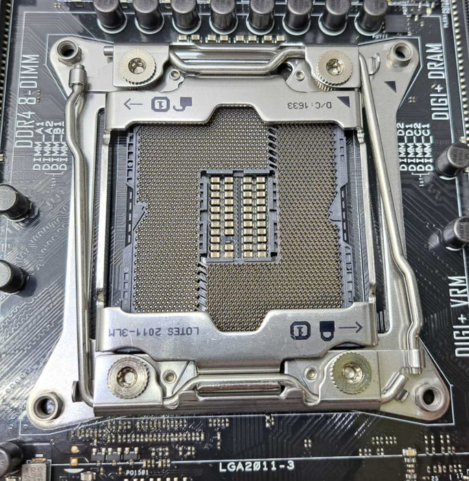 ASUS X99-E Socket LGA2011 DDR4 M.2 ATX Motherboard + I/O Shield )