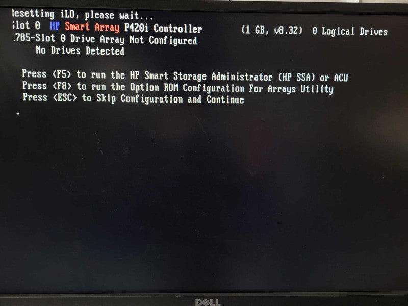 HP ProLiant DL380p Gen8 2x E5-2680 0 @ 2.7GHz 192GB ECC DDR3 P420i 2.5\\"  Q$