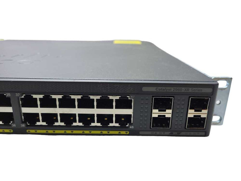 Cisco WS-C2960XR-48TS-I Gigabit Ethernet SFP Switch Q$
