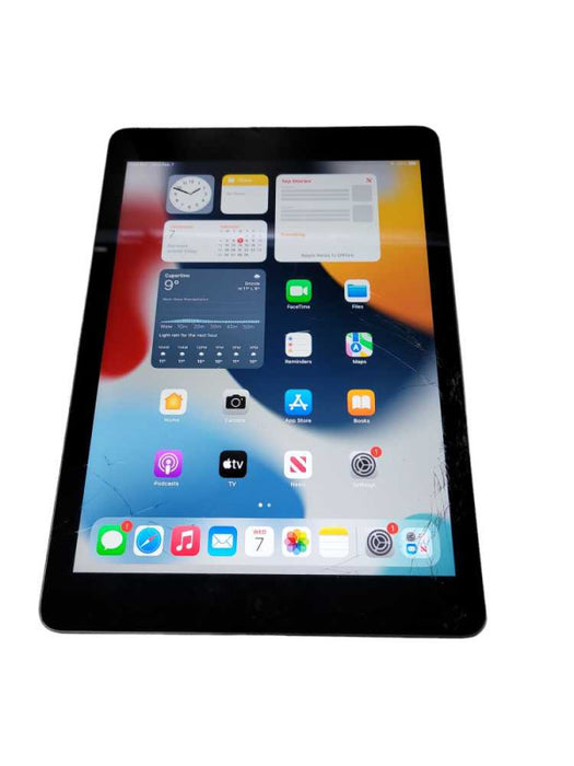 Apple iPad 5th Gen 128GB (A1822) - READ Î