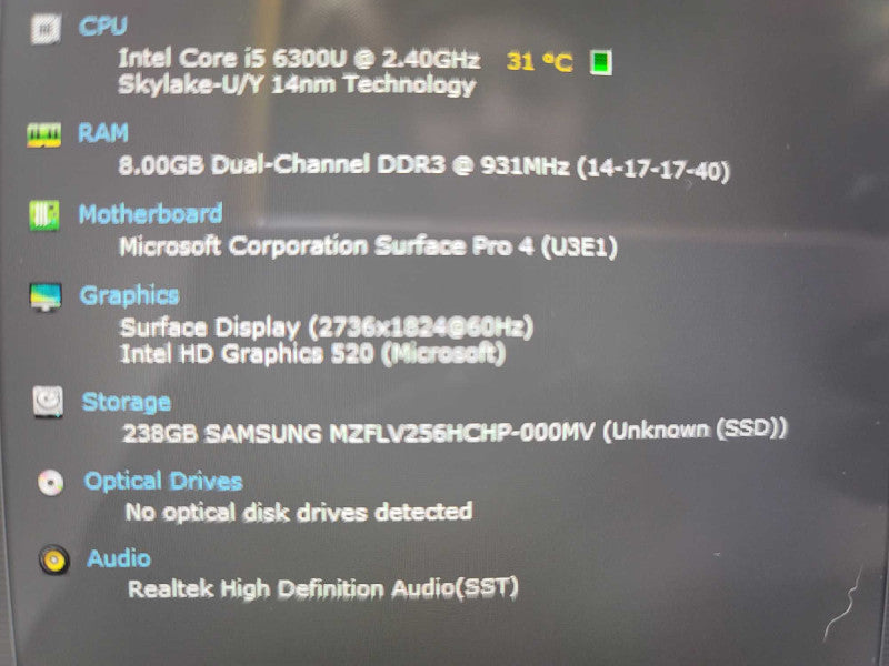 Microsoft Surface Pro 4| i5-6300U| 8GB DDR3| 256GB SSD w/ DOCK QÎ²