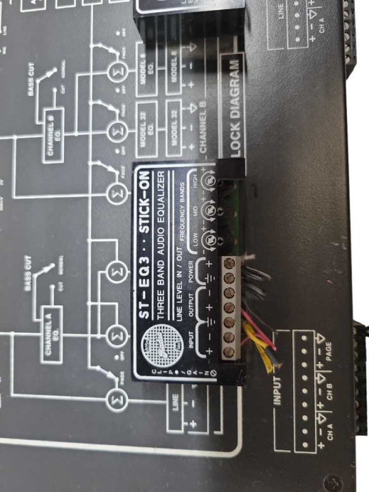 BOSE FreeSpace SYSTEM CONTROLLER 8/32 %