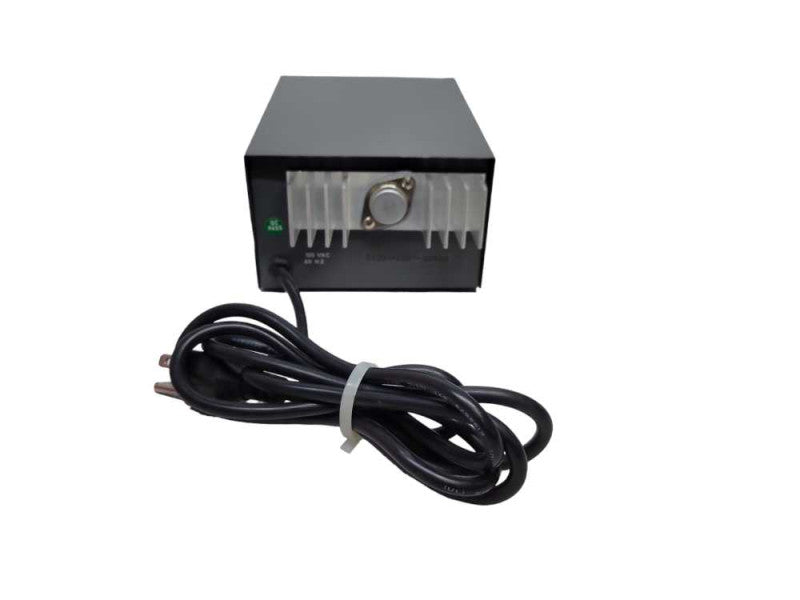 SAMLEX AMERICA 4-6 AMP REGULATED DC POWER SUPPLY %