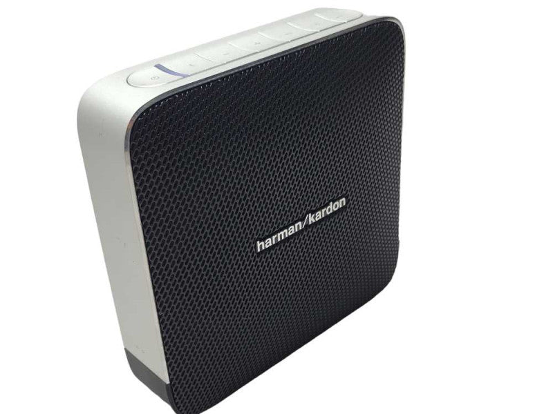 Harmon Karadon ESQUIRE portable wireless Bluetooth speaker with Case _