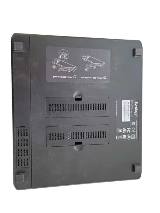 Synology DS920+ 4 Bay NAS DiskStation 2x M.2 Slots - Black READ !