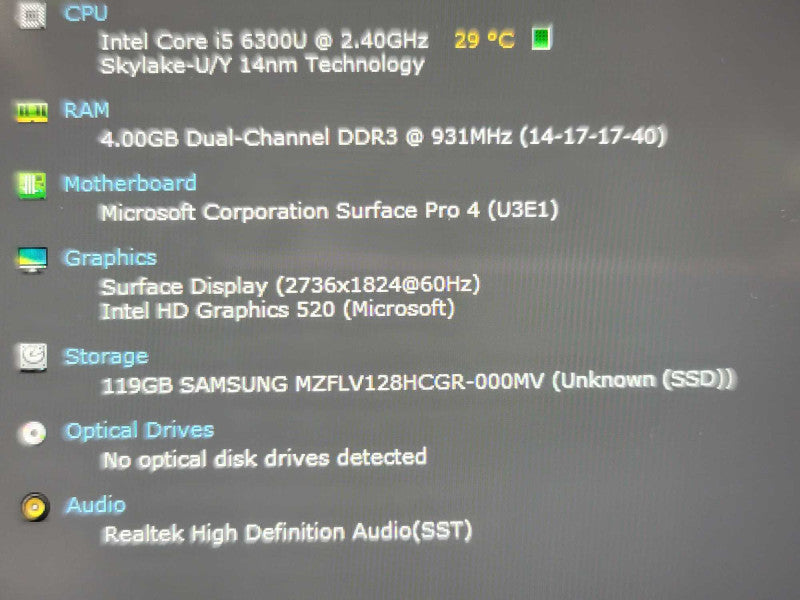 Microsoft Surface Pro 4| i5-6300U| 4GB DDR3| 128GB SSD w/ power station dock  Î²