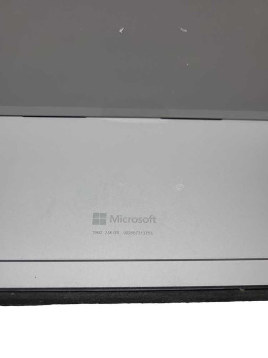 Microsoft Surface Pro 7+ - Core i5-1135G7 | 16GB | 256GB SSD (READ) %