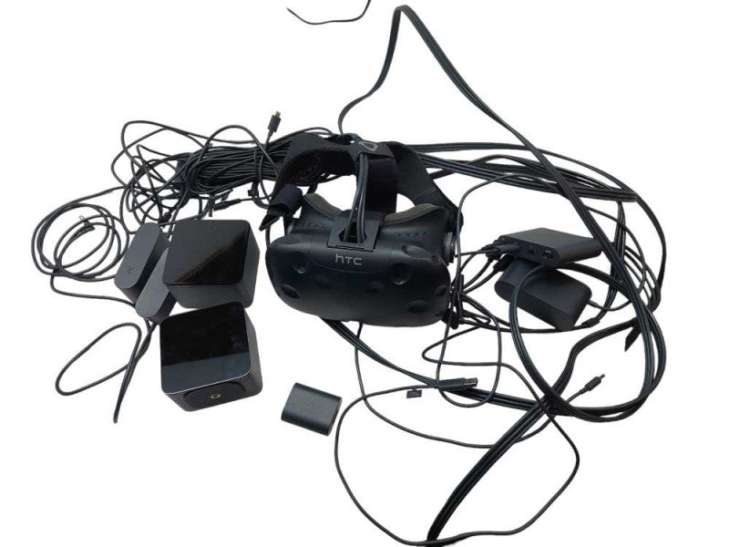 HTC VIVE Bundle ( Not Complete ) â