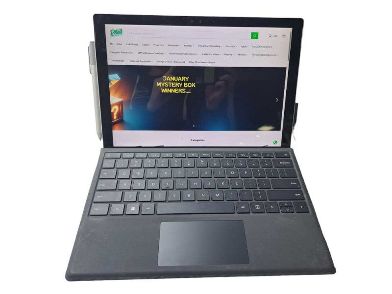 Microsoft Surface Pro 4 | i5-6300U @ 2.40GHz 4GB Ram 128GB SSD *READ* )