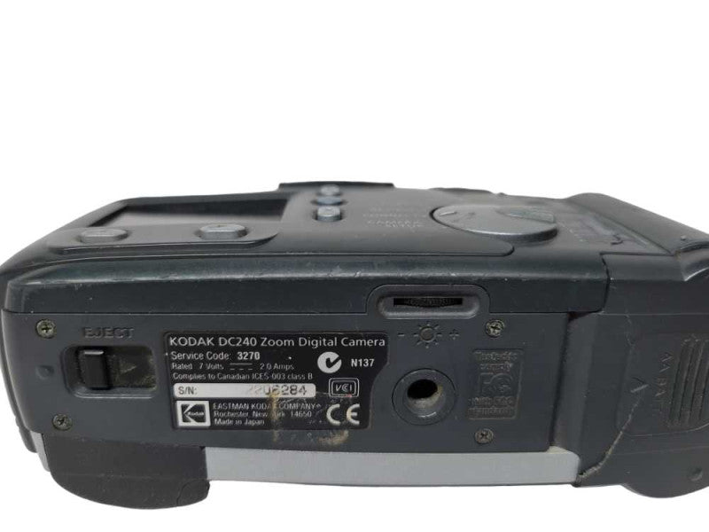 Kodak DC240 Zoom 1.3MP Digital Camera %