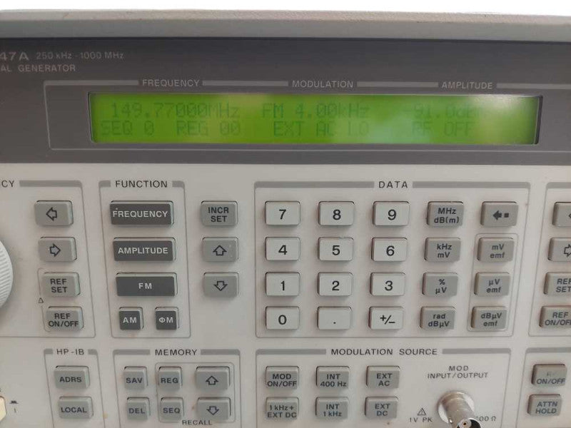 HP 8647A Signal Generator 250kHz-1000MHz =