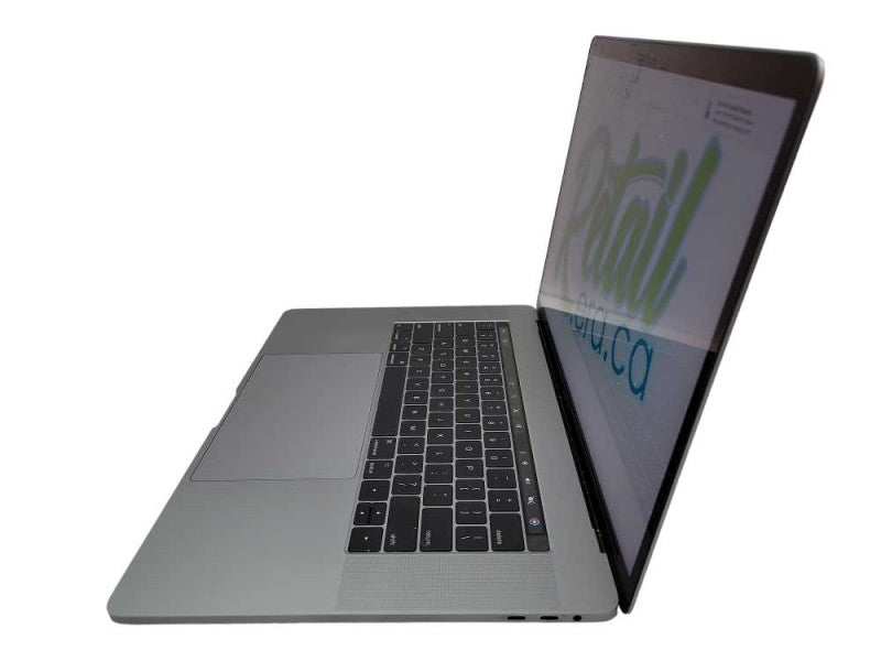 Apple Macbook Pro 2017 15\\" Core i7-7820HQ @ 2.9GHz 16GB DDR3 1TB SSD Radeon Pro 560 4GB [Read] (