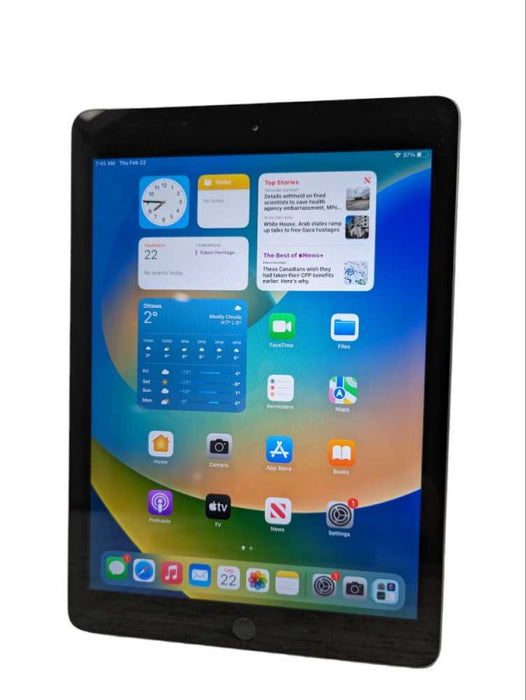 Apple iPad (5th gen) 32GB UNLOCKED A1822 -