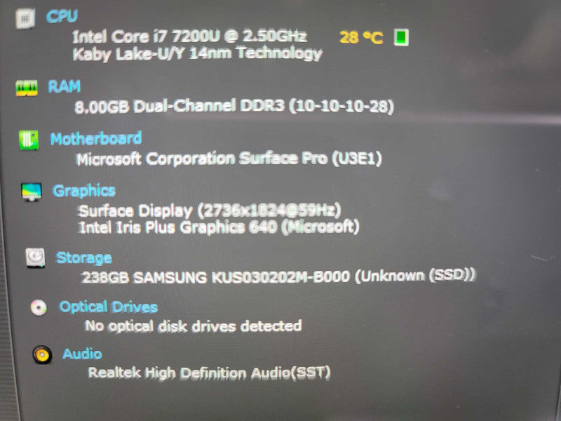 Microsoft Surface Pro(5th Gen)| i7-7200U| 8GB DDR3| 256GB SSD w/dock Î²