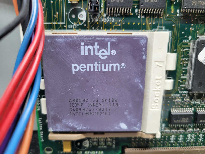 Compaq Presario 9240 - Intel Pentium 133Mhz | 24MB RAM | NO HDD %