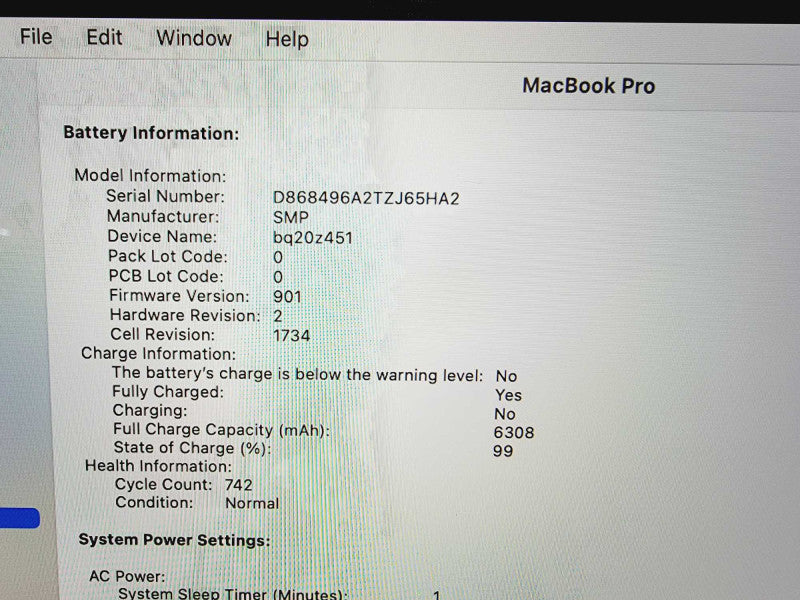Apple Macbook Pro 2018 15\\" Core i7-8850H @ 2.6GHz 16GB DDR4 1TB SSD Radeon Pro 560x 4GB (