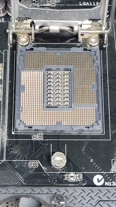 ASUS SABERTOOTH Z87 | 16GB RAM | I/O PLATE (READ) %