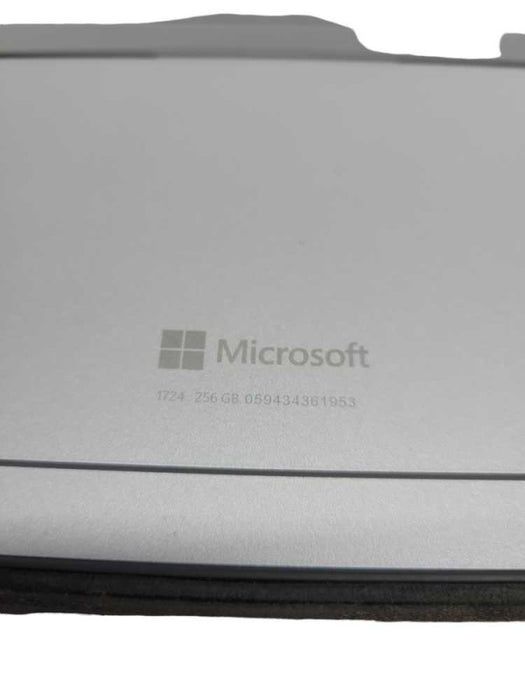 Microsoft Surface Pro 4 - Core i5-6300U | 8GB | 256GB SSD (READ) %