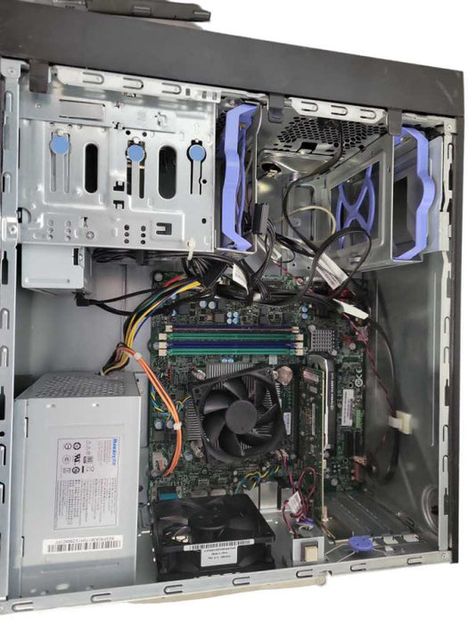 Lenovo ThinkStation P310 | Xeon E3-1240 v5 @ 3.50GHz 8GB DDR4 No HDD\\'s QUADRO !
