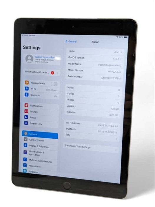 Apple iPad (6th generation) 128GB UNLOCKED plz READ  Q-