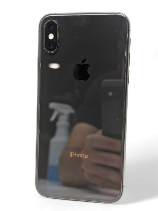 Apple iPhone Xs 64GB Unlocked Plz READ  -