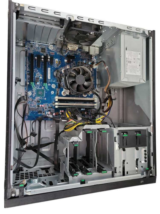 HP Z240 Tower | i7-7700 @ 3.60GHz 8GB DDR4  | No HDD\\'s !