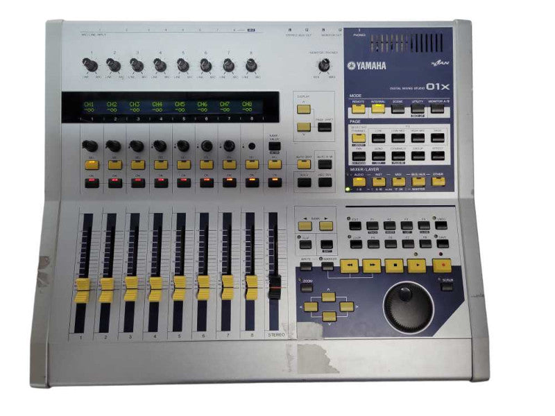 Yamaha 01X Digital Mixer/Audio Interface/Control Surface/Effects Unit - Japan %