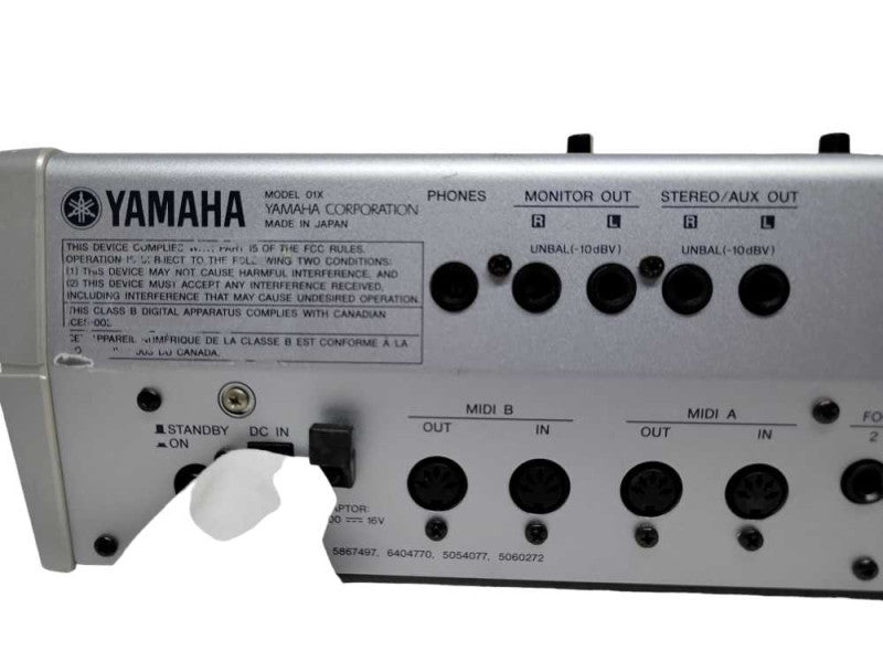 Yamaha 01X Digital Mixer/Audio Interface/Control Surface/Effects Unit - Japan %