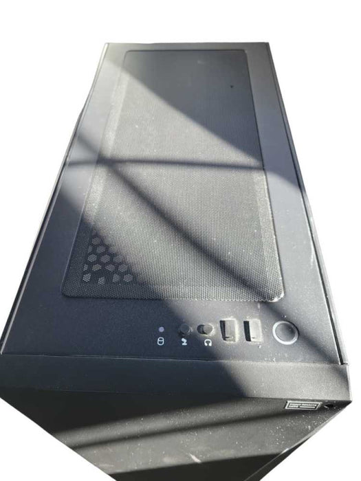 iBUYPOWER Gaming PC Intel Core i7-8700K @ 3.7GHz 16GB RAM 512GB m.2 + 480GB SSD !