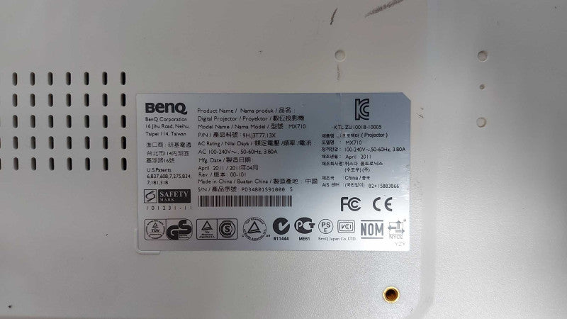 BenQ MX710 3D DLP Projector 2700 Lumens, 2961 hours