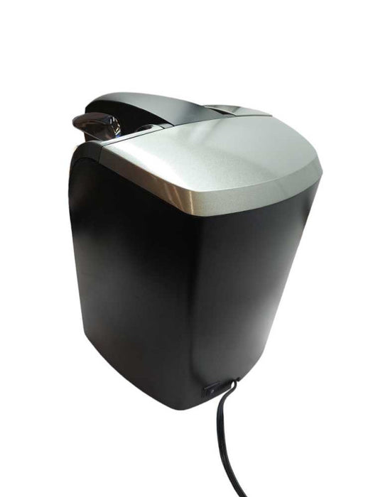 Keurig Coffee Maker Model: K70 =