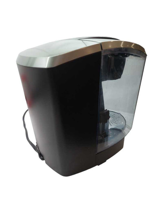 Keurig Coffee Maker Model: K70 =