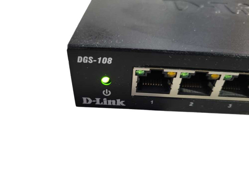 D-Link 8 Port Gigabit Unmanaged Metal Desktop Switch DGS-108 !