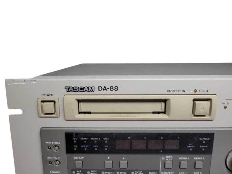 Tascam DA-88 8 Channel Digital Multitrack Audio DTRS Player/Recorder %