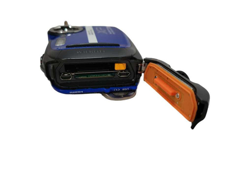 FujiFilm FinePix XP70 16.4MP Waterproof Digital Camera No Battery !